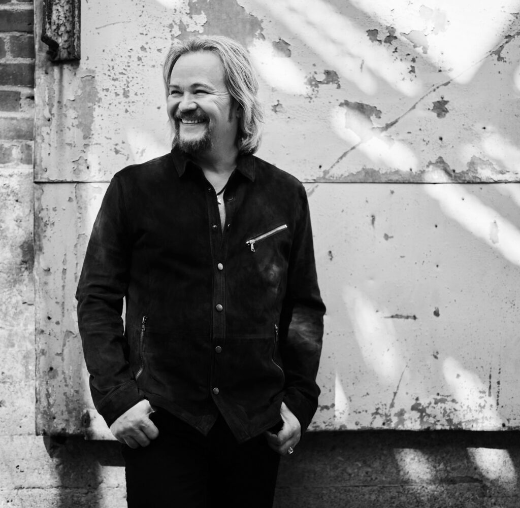 Travis Tritt Set In Stone Photo