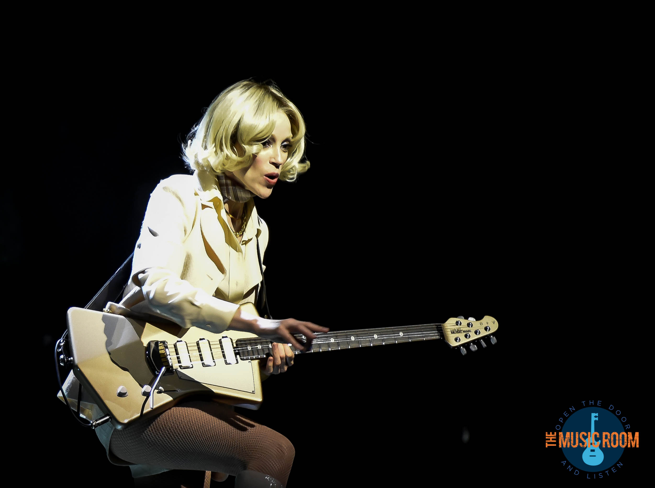 St. Vincent Playing Guitar