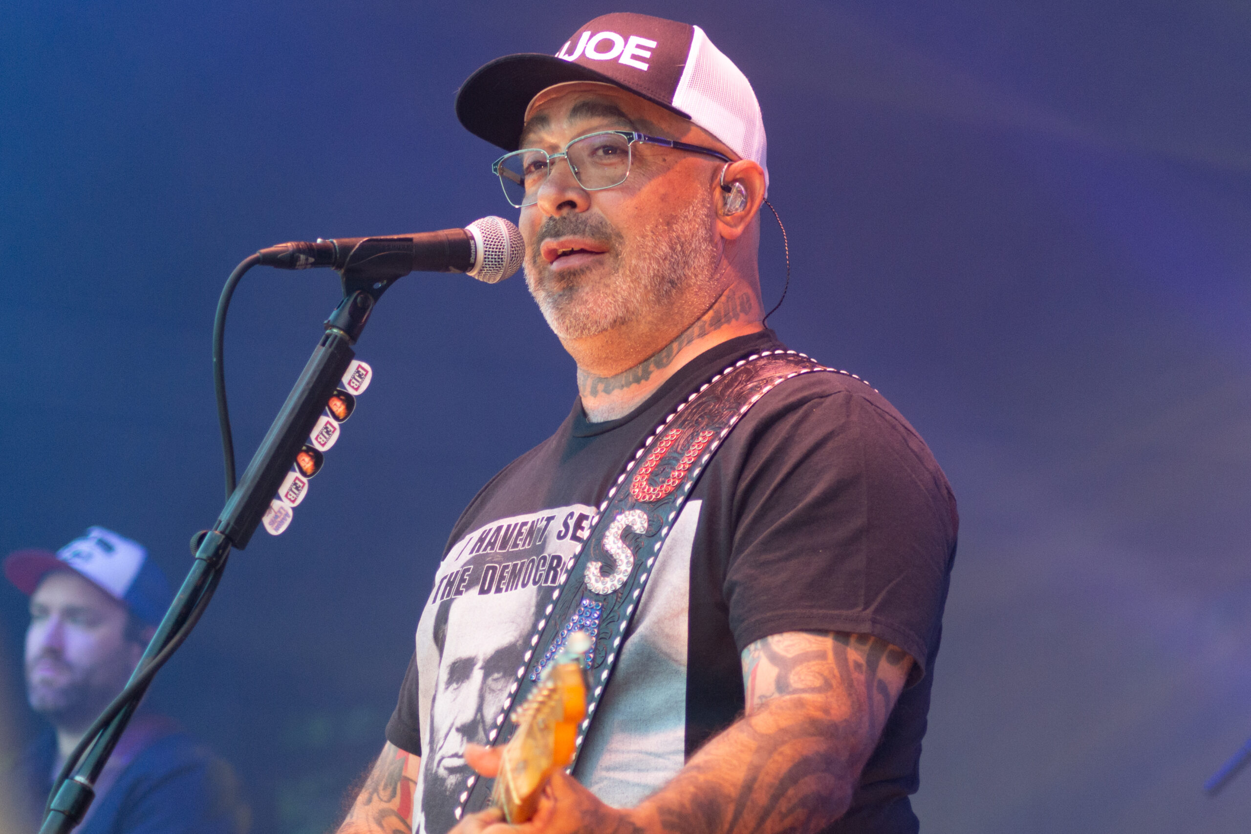 Aaron Lewis