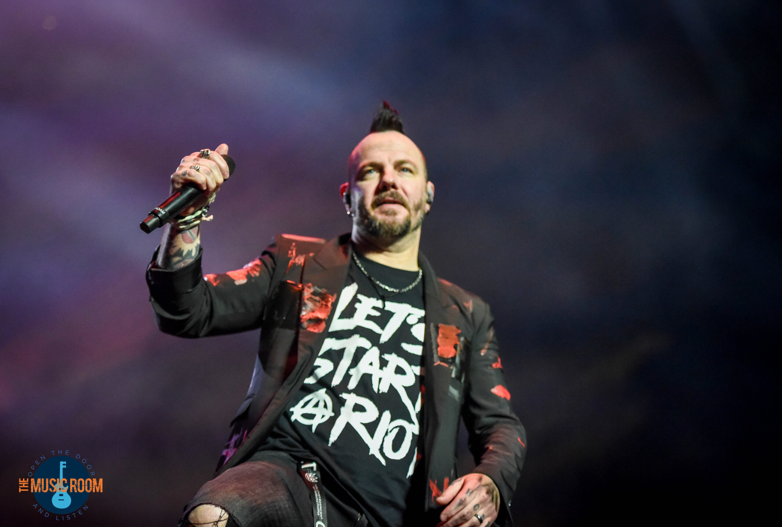 Adam Gontier on stage in Cincinnati, OH with Three Days Grace