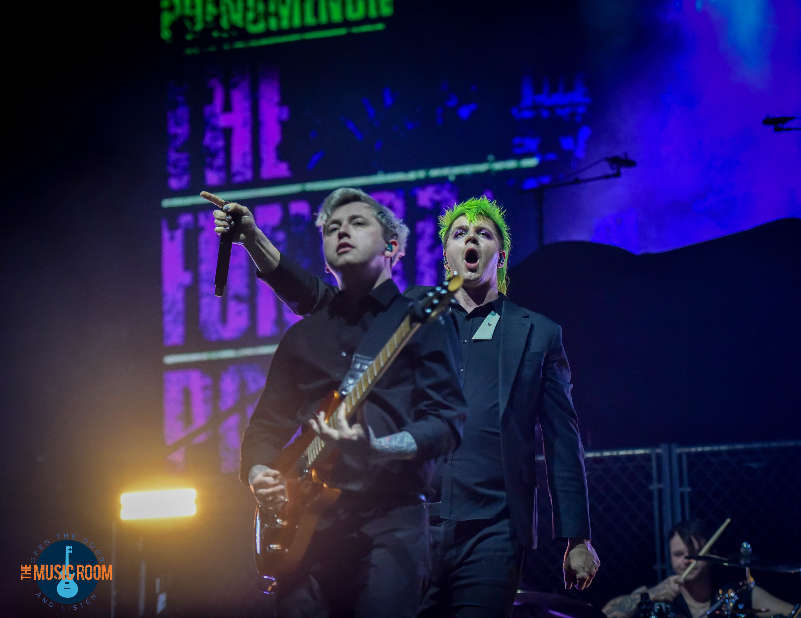 The Funeral Portrait opening things up on the Alienation tour